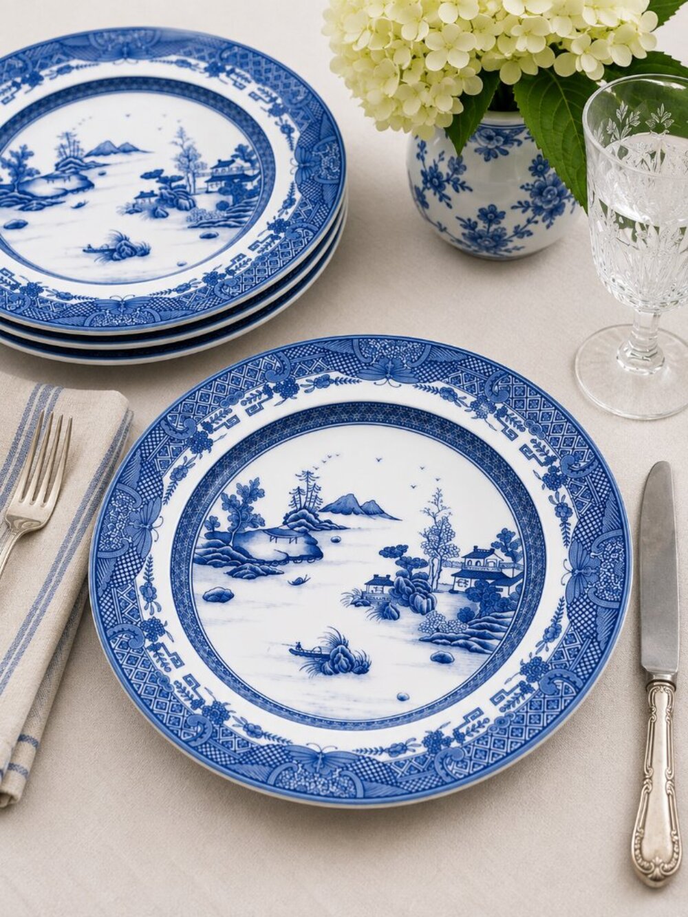 Mottahedeh Blue Canton Dagger Mountain Dinner Plates Set of 4 NEW 11.25